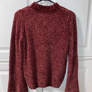 Soft sweater with bell sleeves